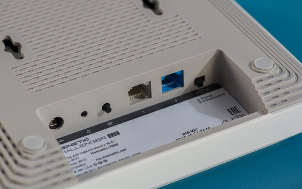 Keenetic Challenger SE Review: A Router for Those Who Need a Lot, Fast, and Convenient