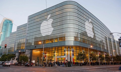 Apple accused of constantly spying on its employees