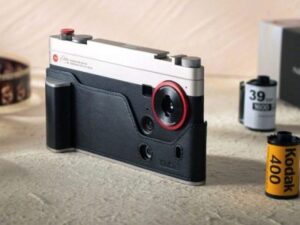 Nubia Z70S Ultra Photographer Edition has a 35mm camera and a screen without cutouts